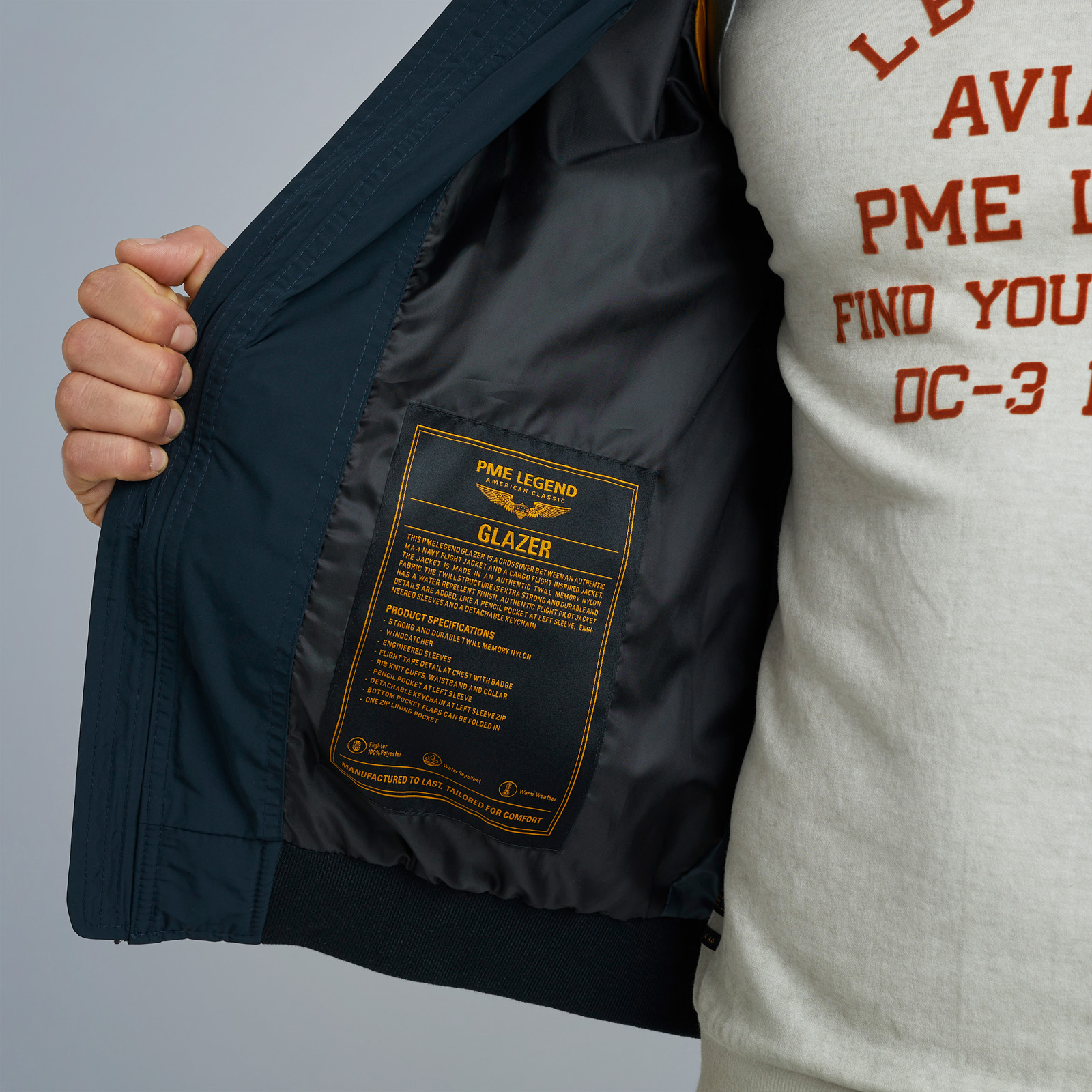 PME Legend American Classic - The PME Legend Glazer is a crossover between  an authentic MA-1 Navy flight jacket and a cargo flight-inspired jacket.  It's a versatile item perfect for summer. Authentic